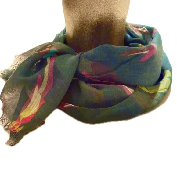 Italian Silk Scarf by F & F Bird Pattern Thin Shawl Wrap Eyelash Ends NEW - Picture 3 of 5